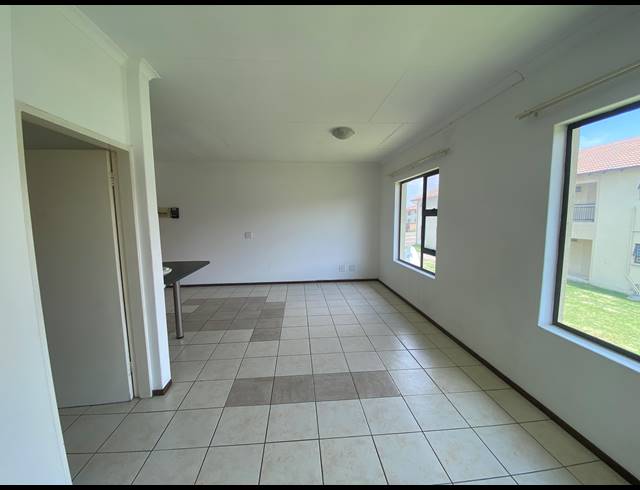 BEDROOM SECTIONAL TITLE FOR SALE IN PARKRAND